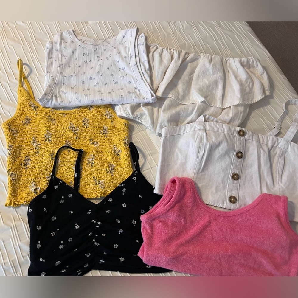 🌞 WHO’S READY FOR SUMMER? 🌞

Women’s Summer Top Bundle-6